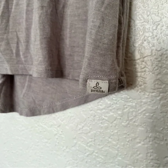 prAna Women's Foundation Short Sleeve V-Neck Tee M - Picture 4 of 4